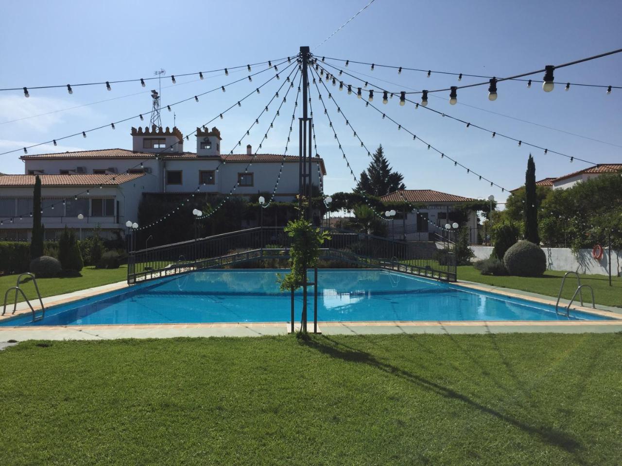 Apartamentos Atalayas Extremadura サフラ エクステリア 写真